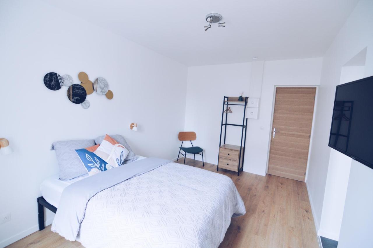 Studios Lsquare-Residence Шательро Екстер'єр фото