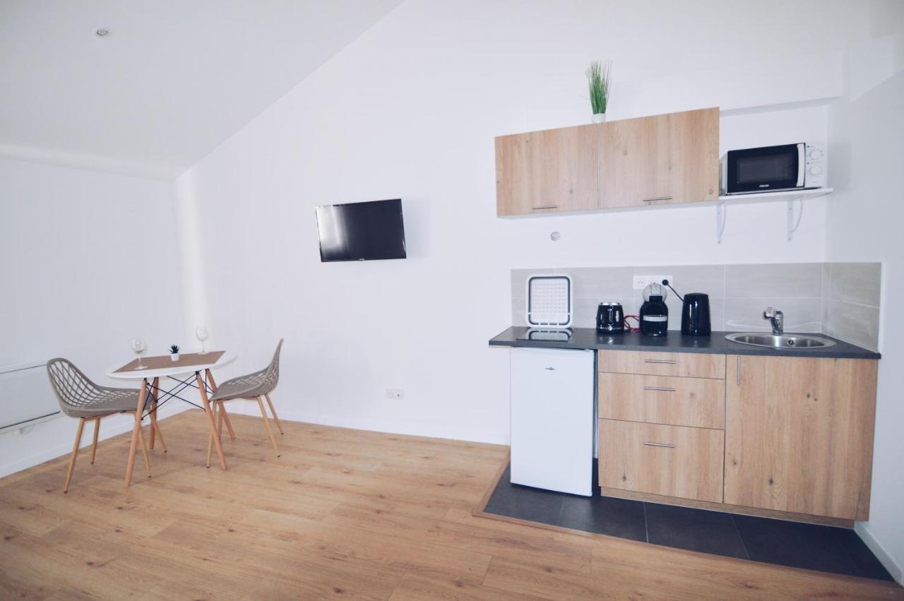 Studios Lsquare-Residence Шательро Екстер'єр фото
