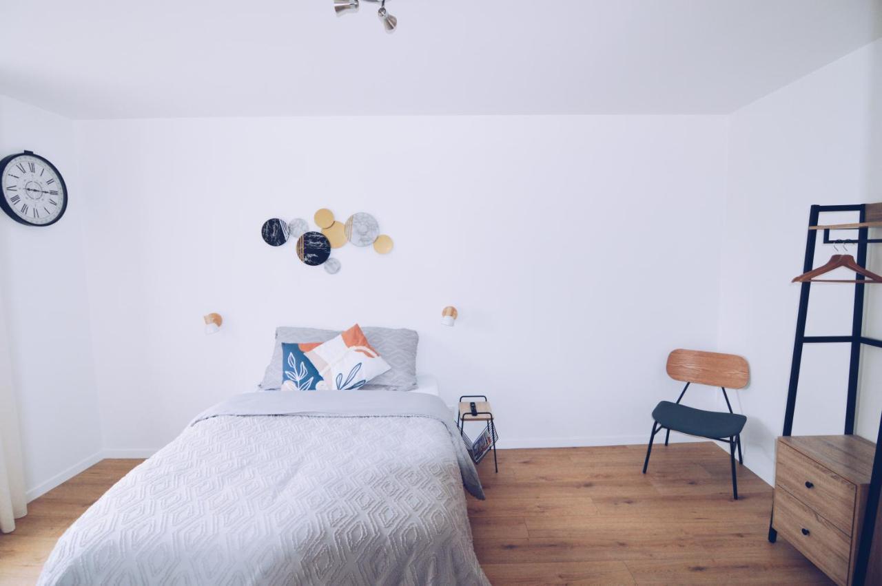 Studios Lsquare-Residence Шательро Екстер'єр фото