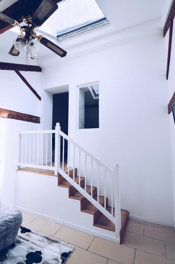 Studios Lsquare-Residence Шательро Екстер'єр фото
